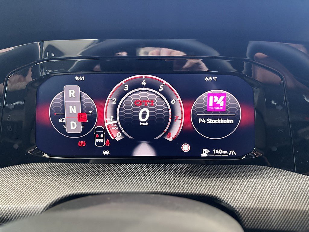 Vehicle Image 13