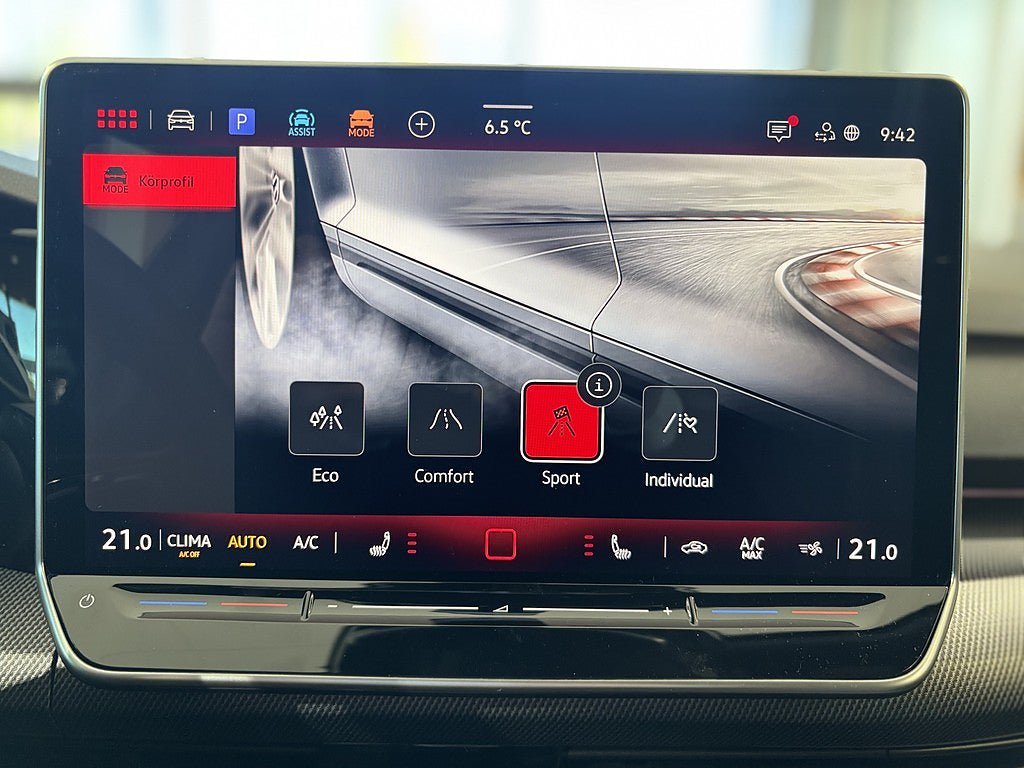 Vehicle Image 18
