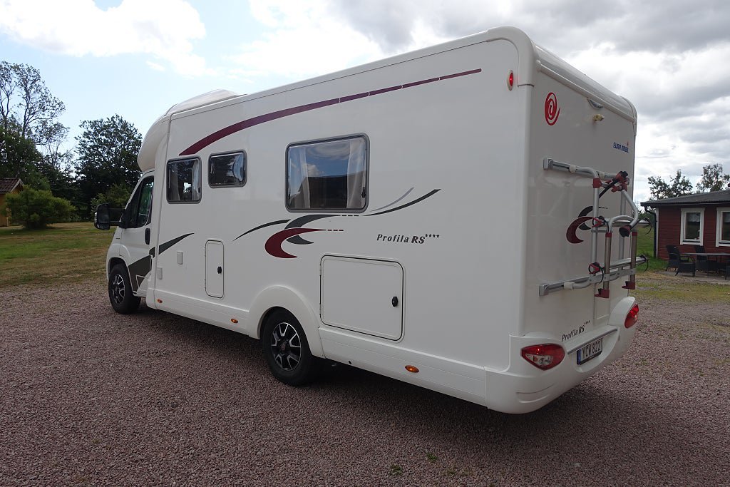Vehicle Image 32
