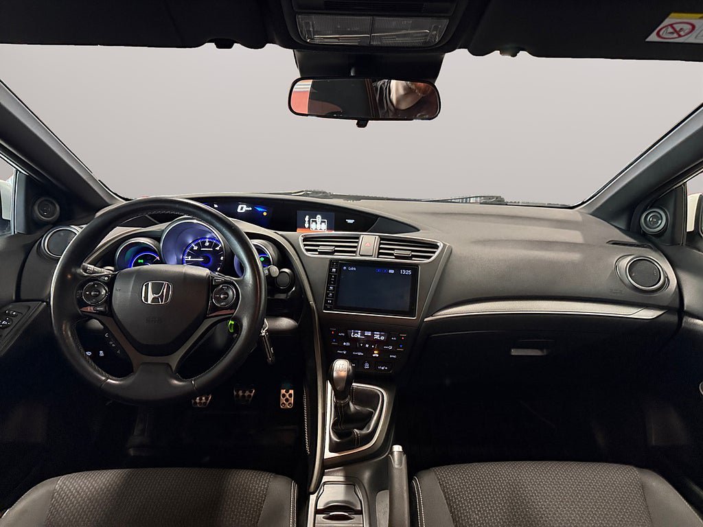 Vehicle Image 13