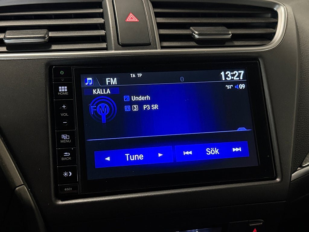 Vehicle Image 18