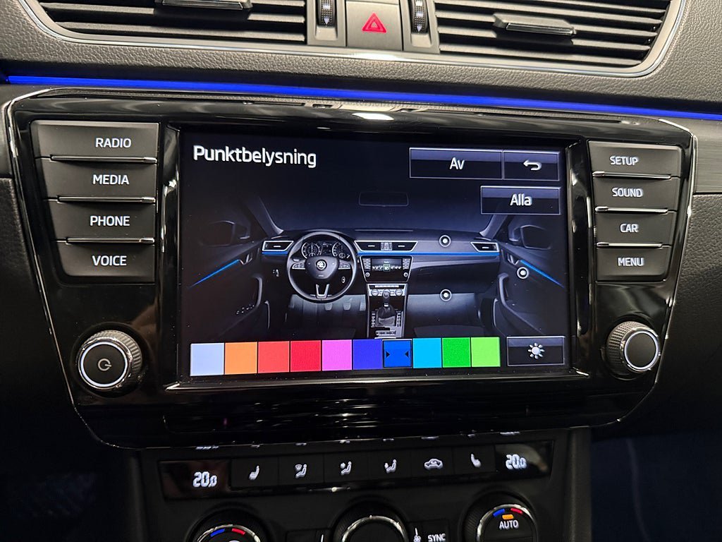 Vehicle Image 16