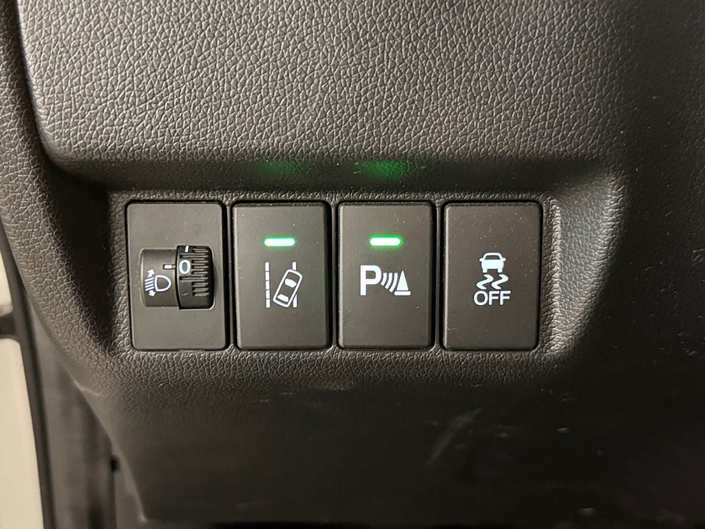 Vehicle Image 22
