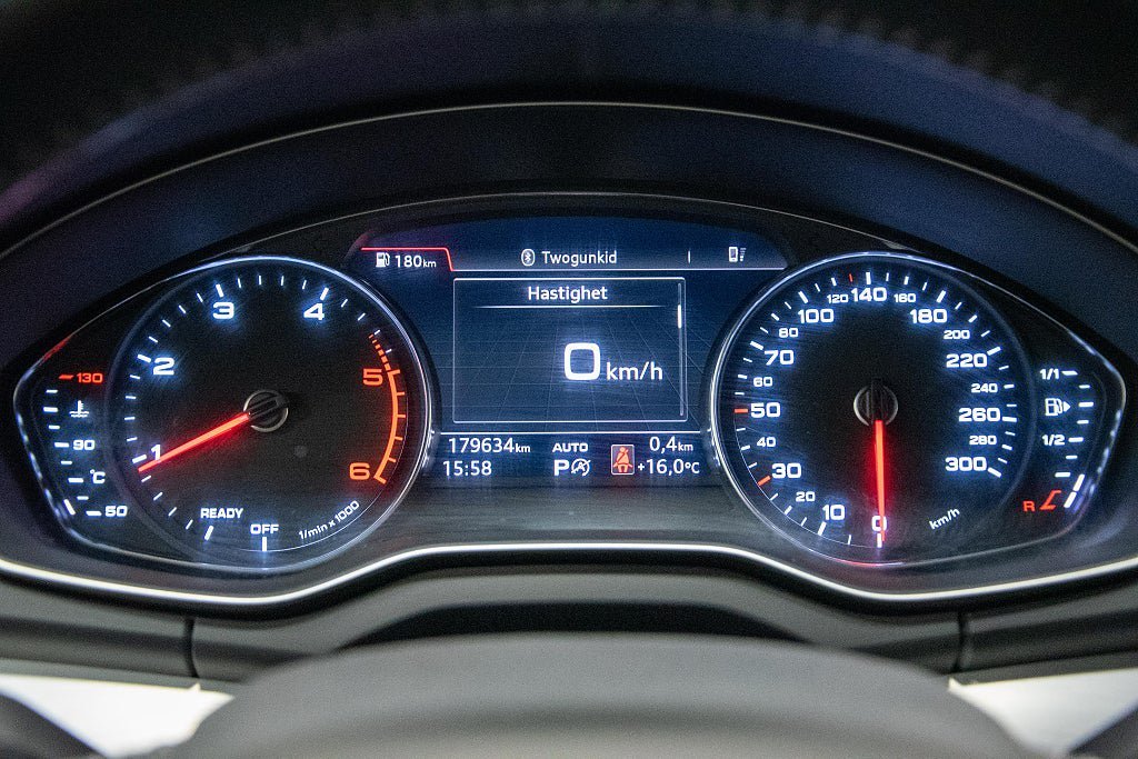Vehicle Image 18