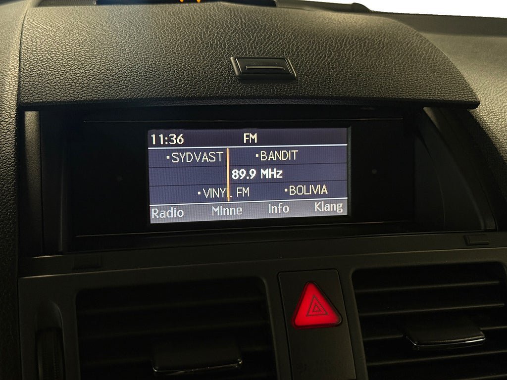 Vehicle Image 17