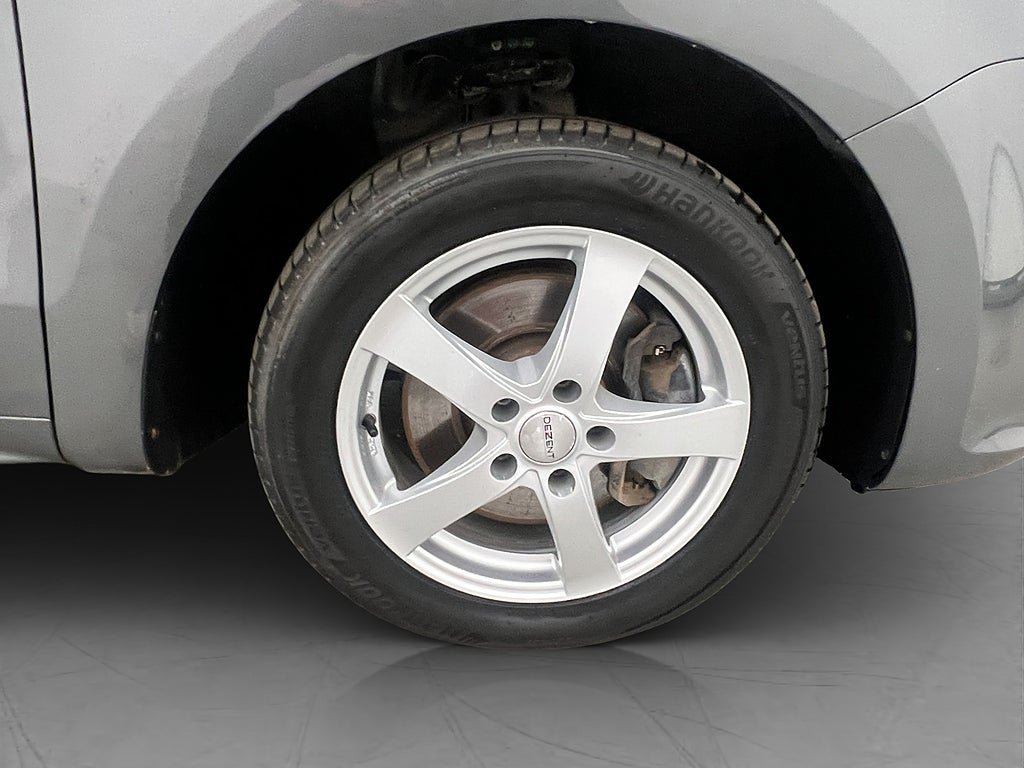 Vehicle Image 30