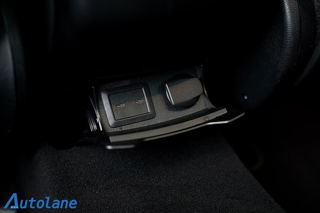 Vehicle Image 39