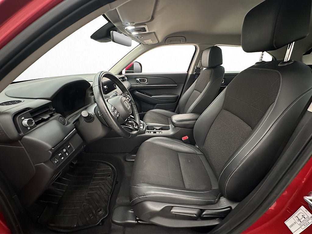 Vehicle Image 14