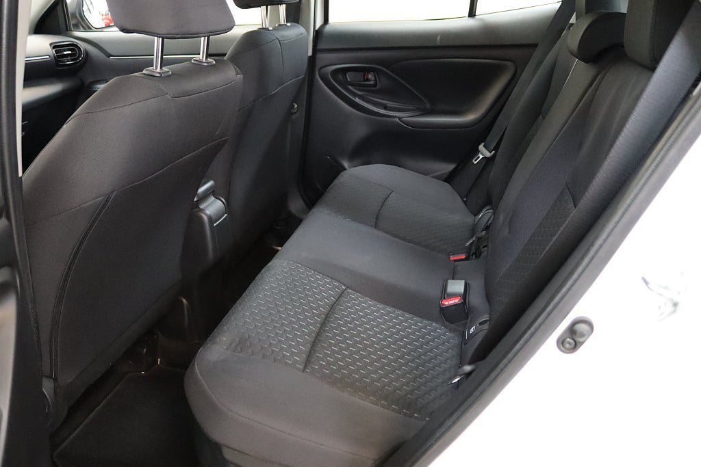 Vehicle Image 11