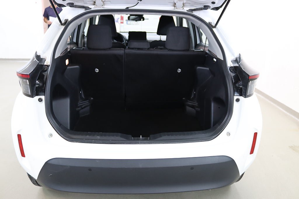 Vehicle Image 14