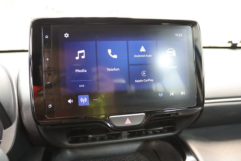 Vehicle Image 15