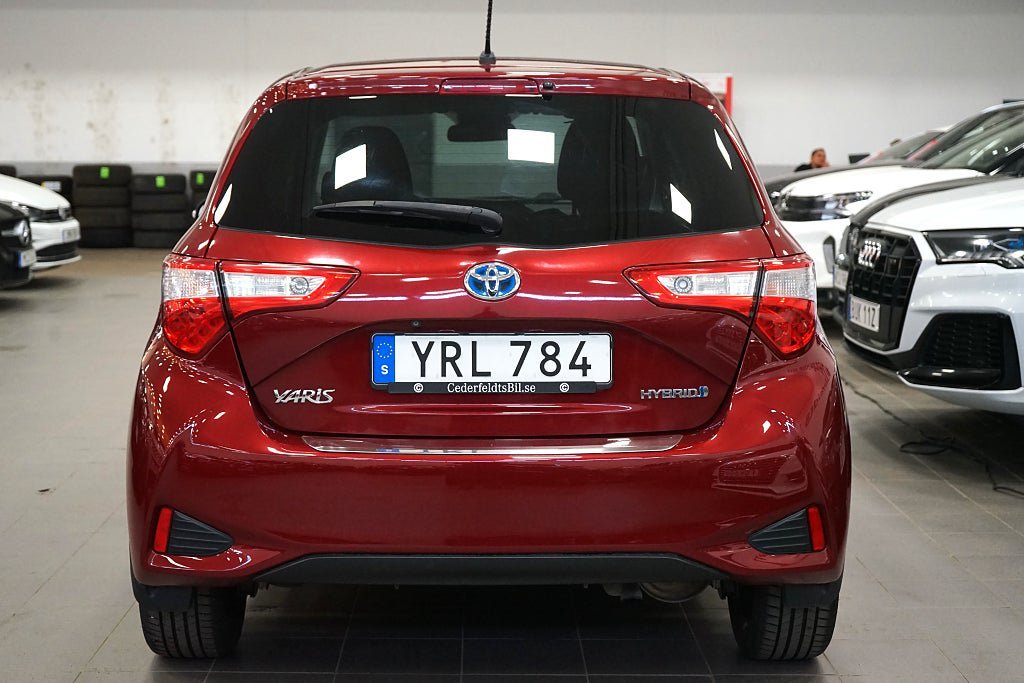 Vehicle Image 8