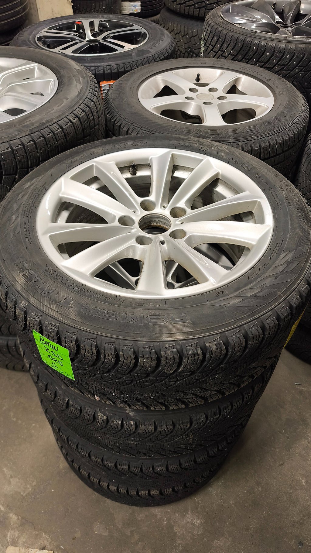Vehicle Image 10