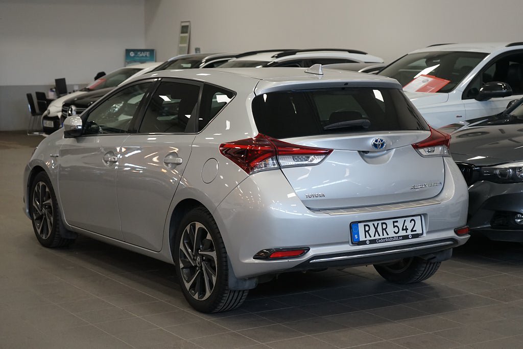 Vehicle Image 9