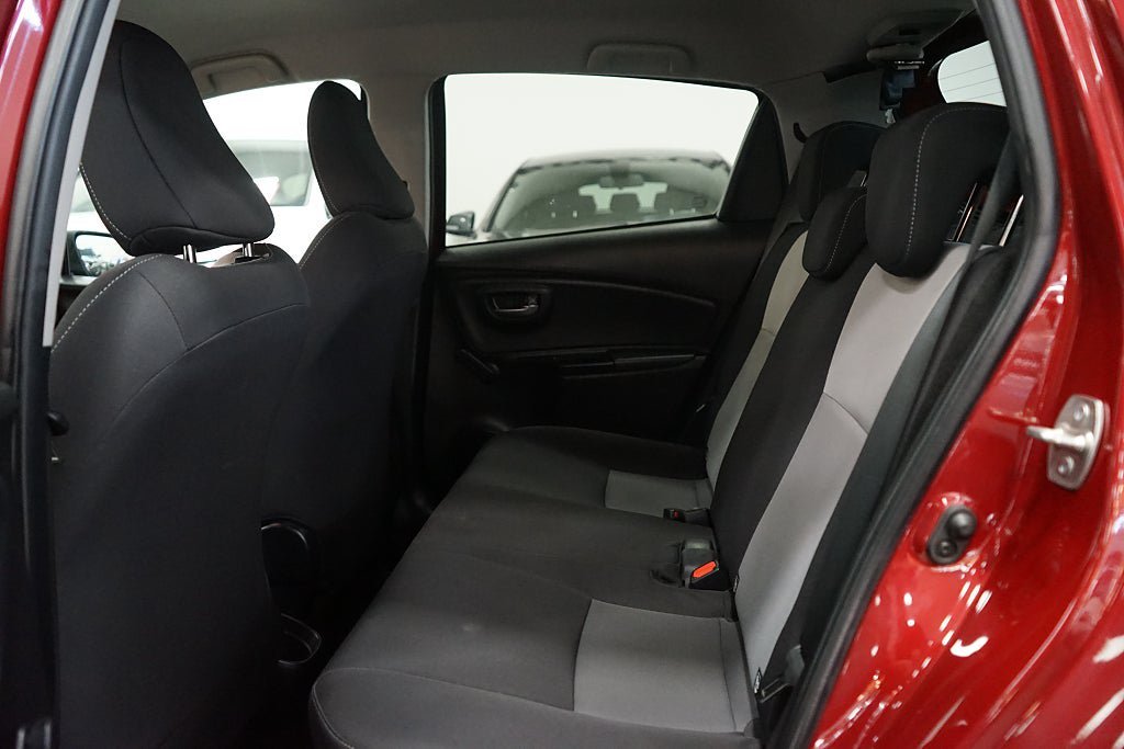 Vehicle Image 15