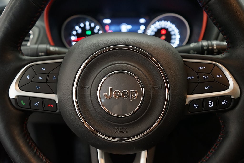 Vehicle Image 22