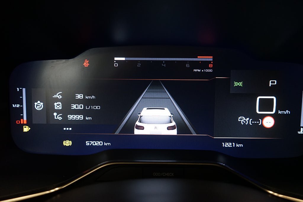 Vehicle Image 12