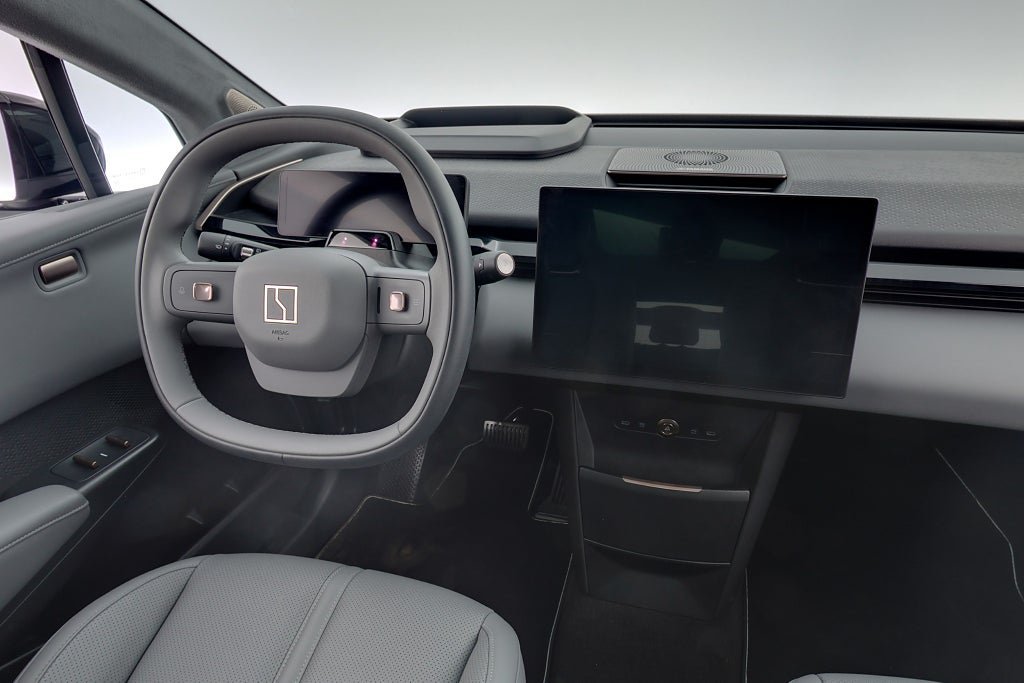 Vehicle Image 15