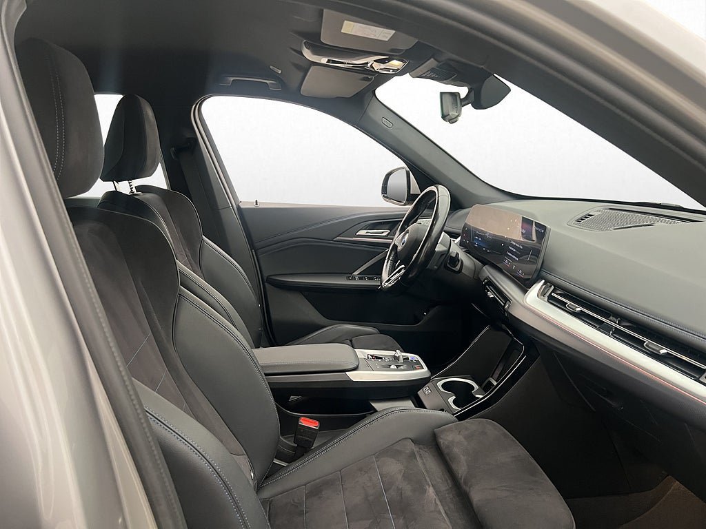 Vehicle Image 33