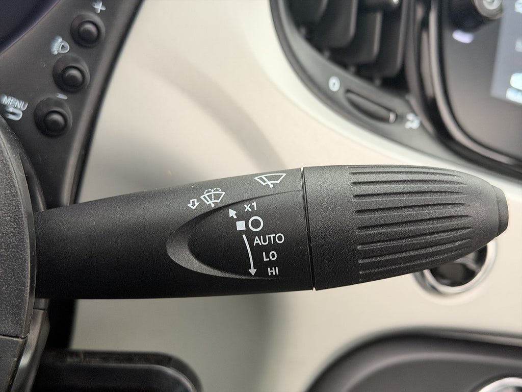 Vehicle Image 17