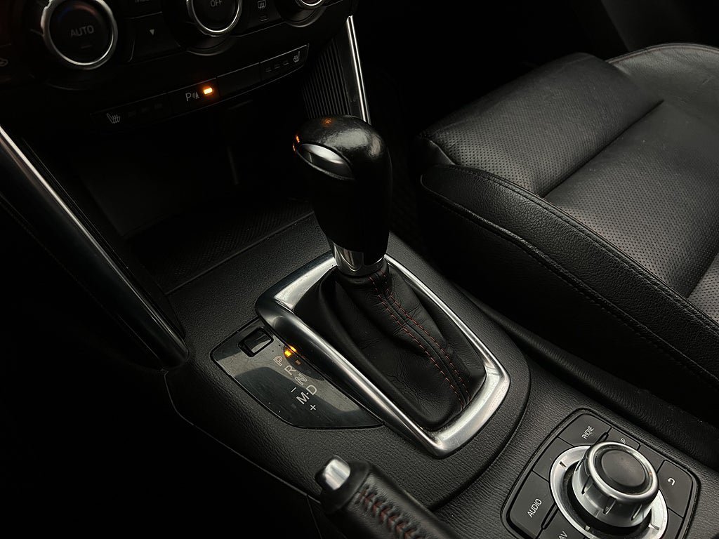 Vehicle Image 24