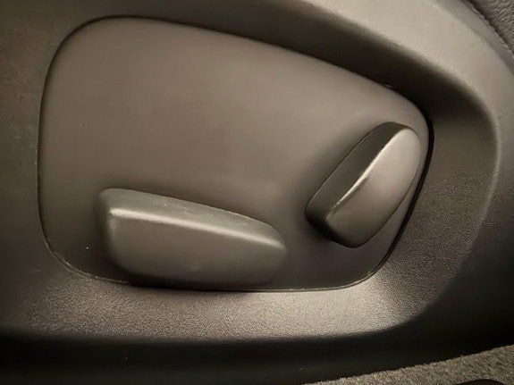 Vehicle Image 27