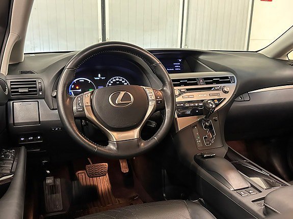 Vehicle Image 15