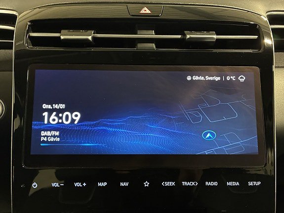 Vehicle Image 16