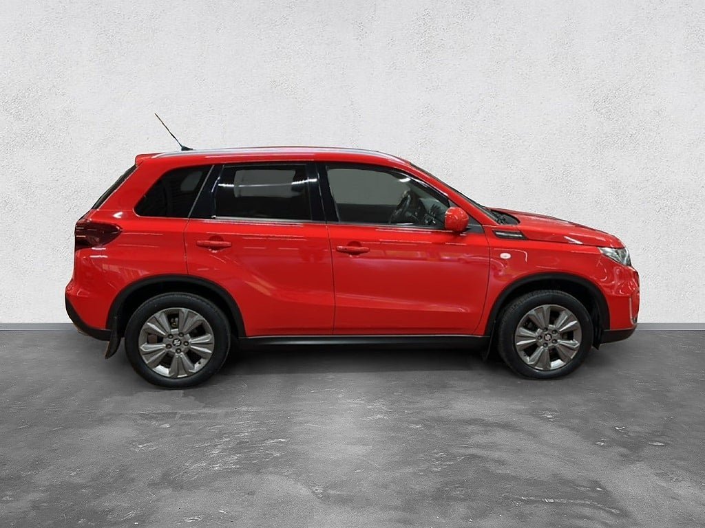 Vehicle Image 6