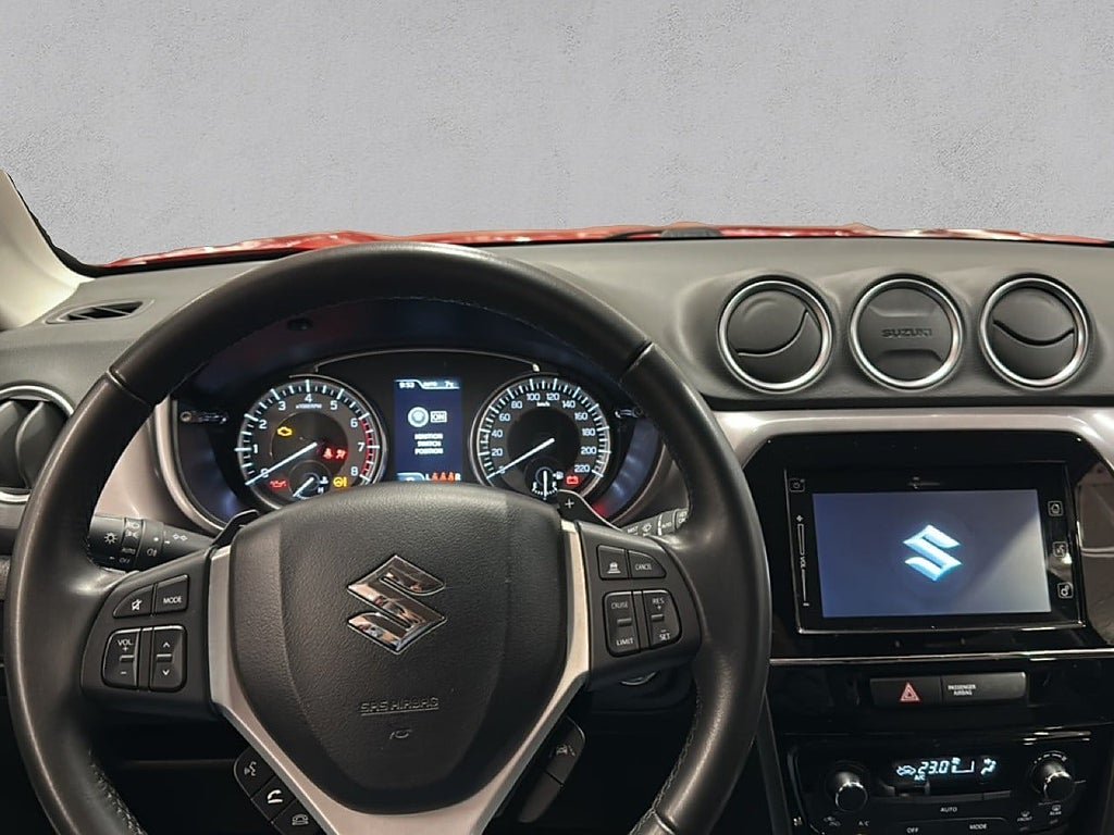 Vehicle Image 12