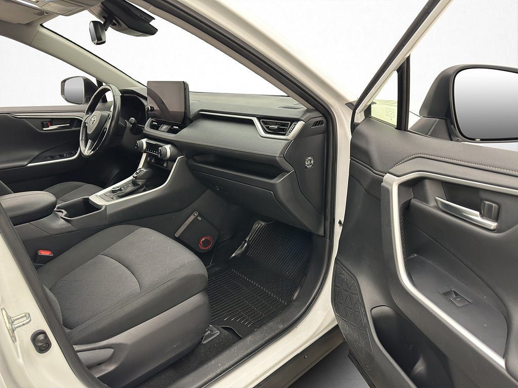 Vehicle Image 23