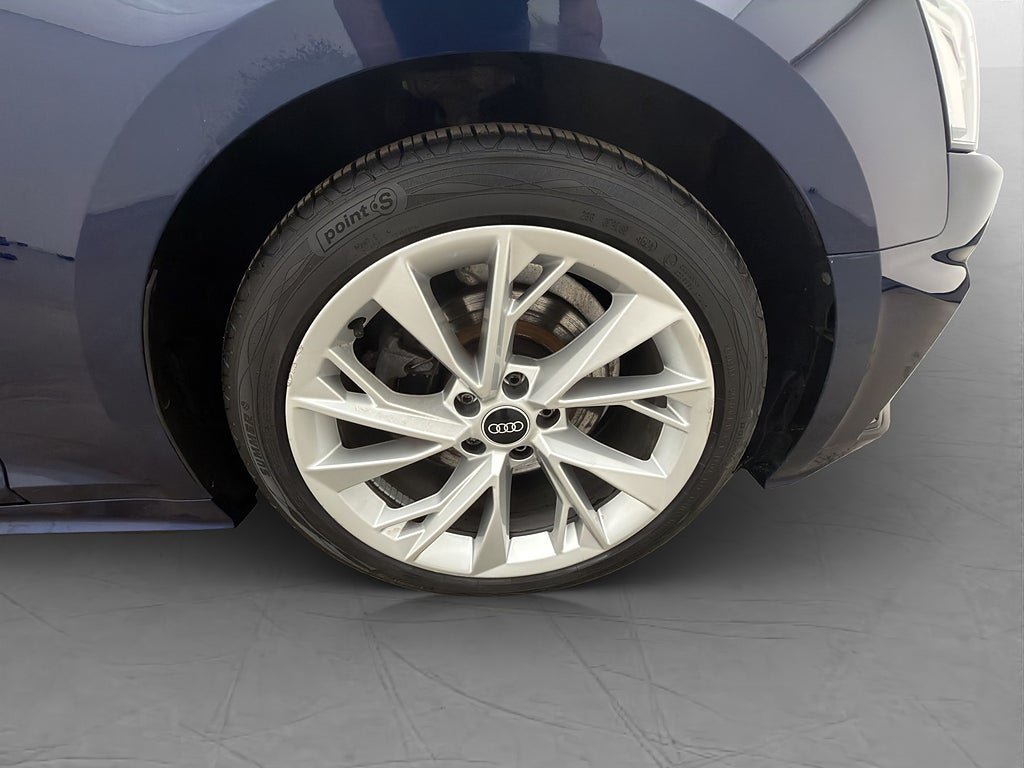Vehicle Image 30