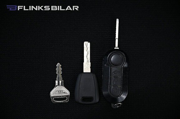 Vehicle Image 33