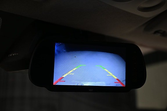 Vehicle Image 22