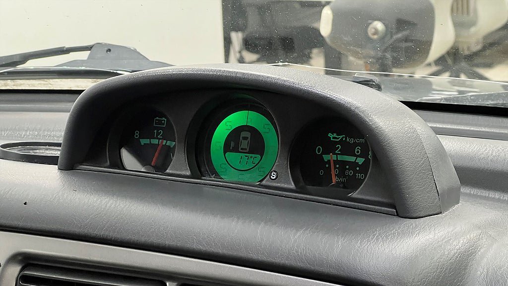 Vehicle Image 12