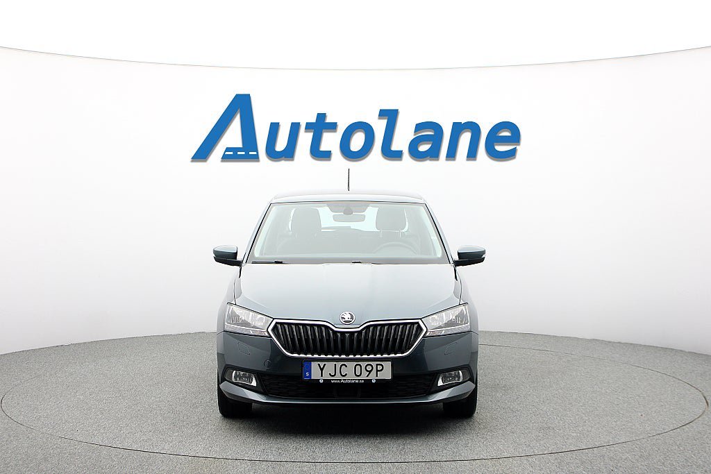 Vehicle Image 9