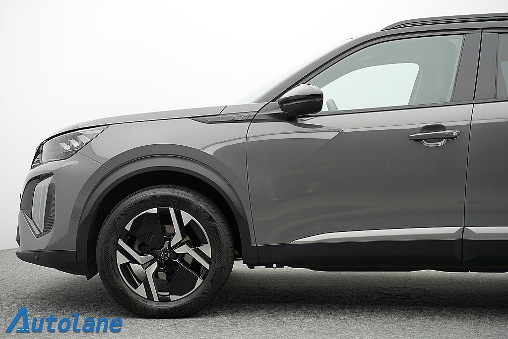 Vehicle Image 10