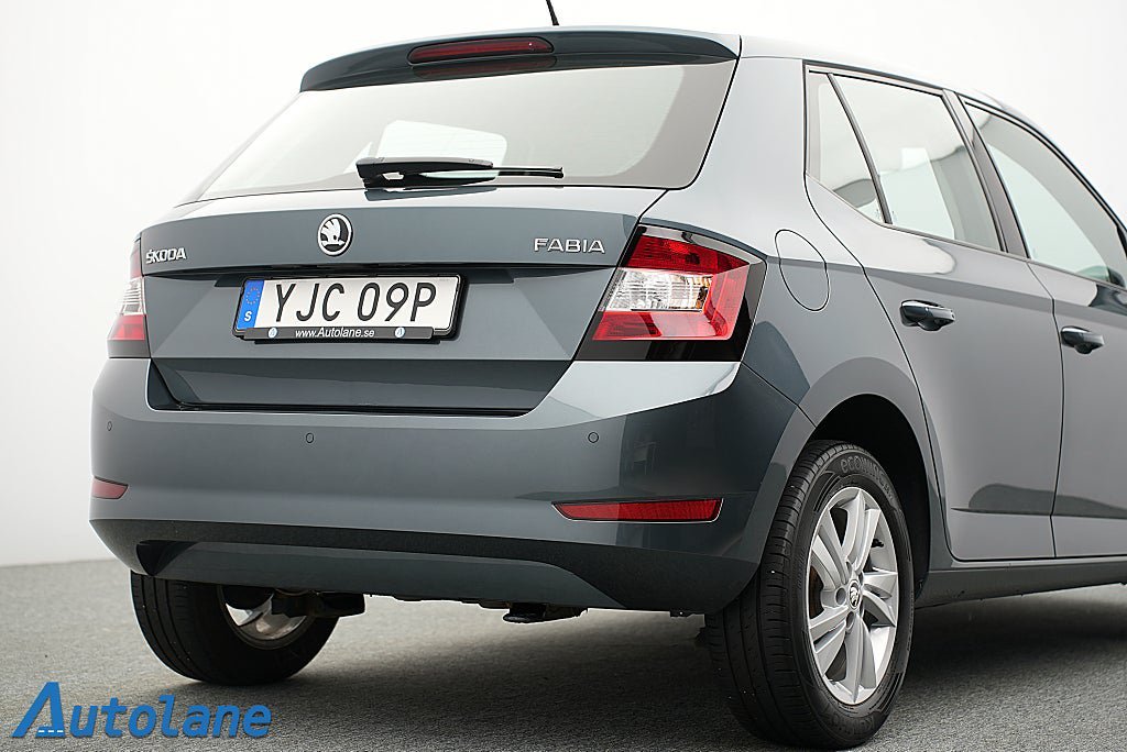 Vehicle Image 15