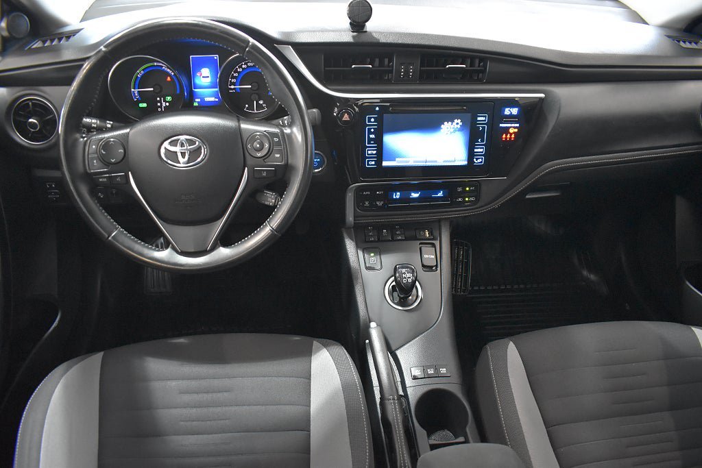 Vehicle Image 9