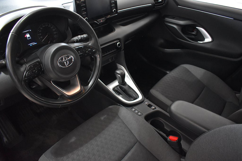 Vehicle Image 7