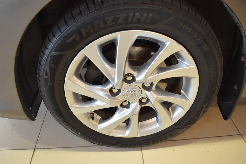 Vehicle Image 19
