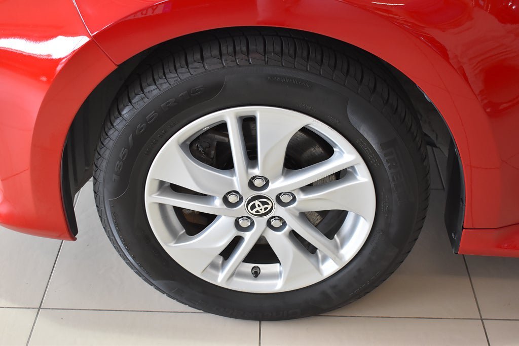 Vehicle Image 21
