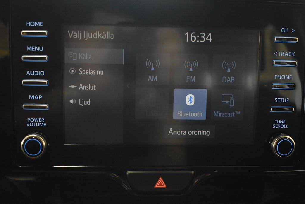 Vehicle Image 16