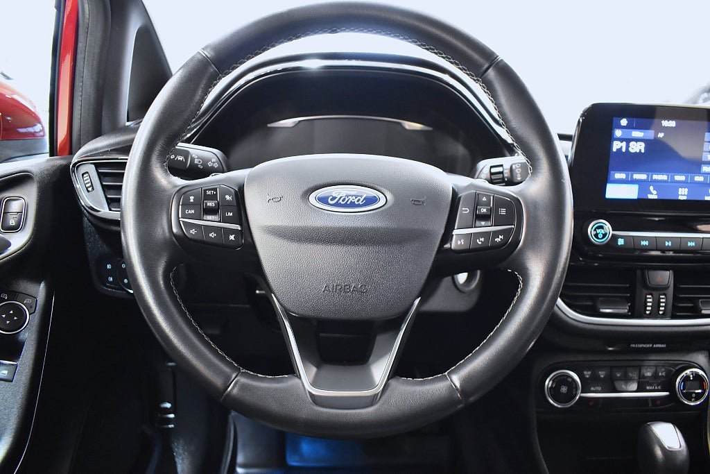 Vehicle Image 12