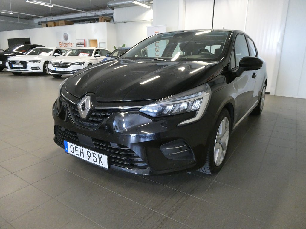 Vehicle Image 8