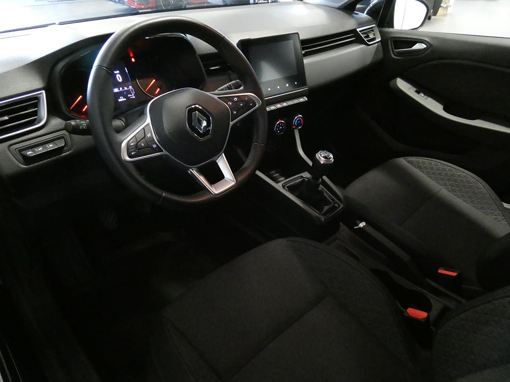 Vehicle Image 11
