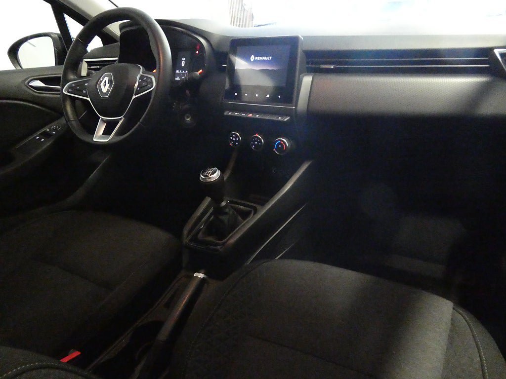 Vehicle Image 12