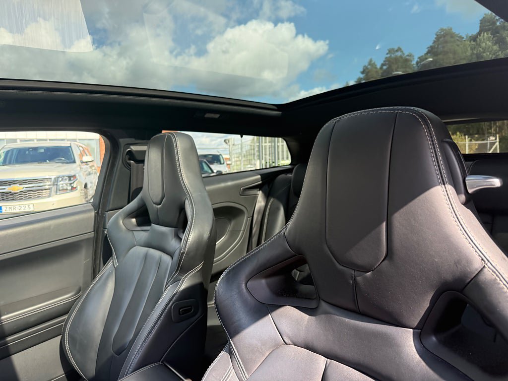 Vehicle Image 13
