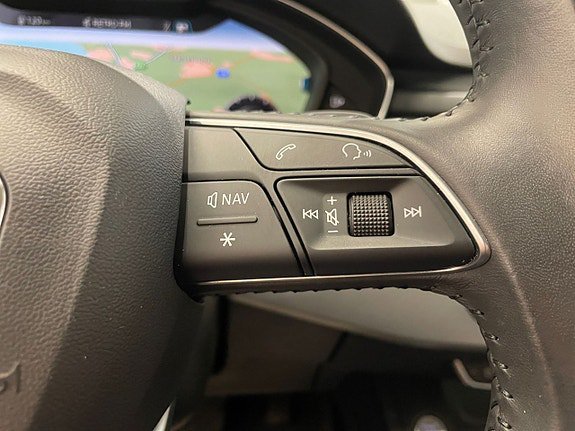 Vehicle Image 23