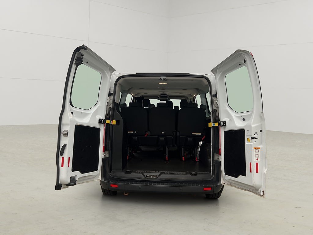 Vehicle Image 27